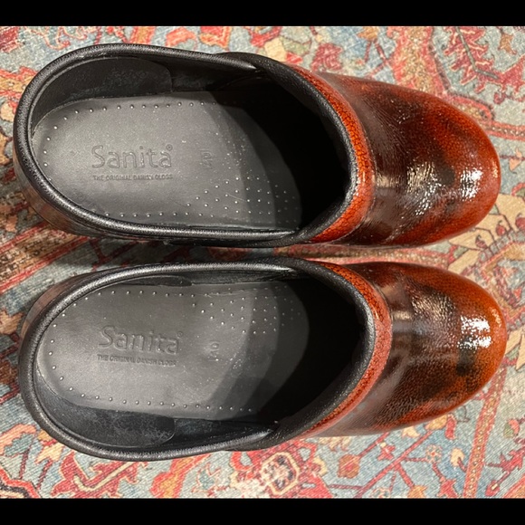 Sanita, Size 40, Brown Shiny Gradient Color, Excellent condition - Picture 5 of 6